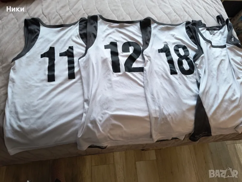 Спортни потници и къси панталони, снимка 1