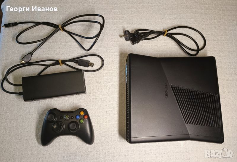 Xbox 360 slim в ОТЛИЧНО състояние + 32 игри , снимка 1