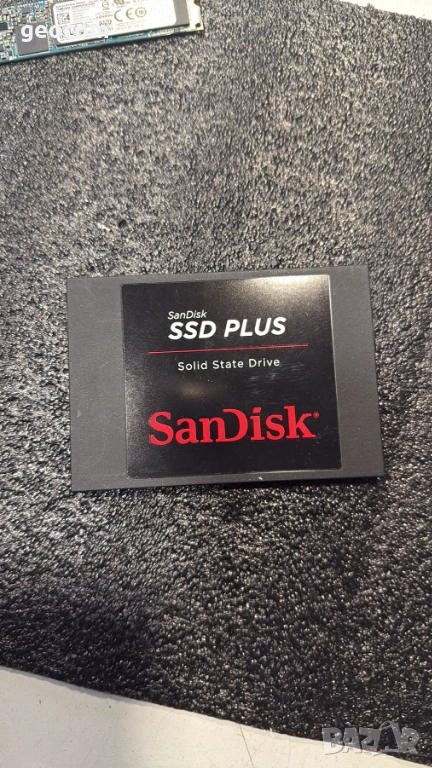 1000GB SSD SanDisk SSD Plus (1TB,S-ATAIII,2.5"), снимка 1