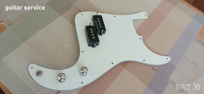 Пикгард с адаптери за бас китара, снимка 1