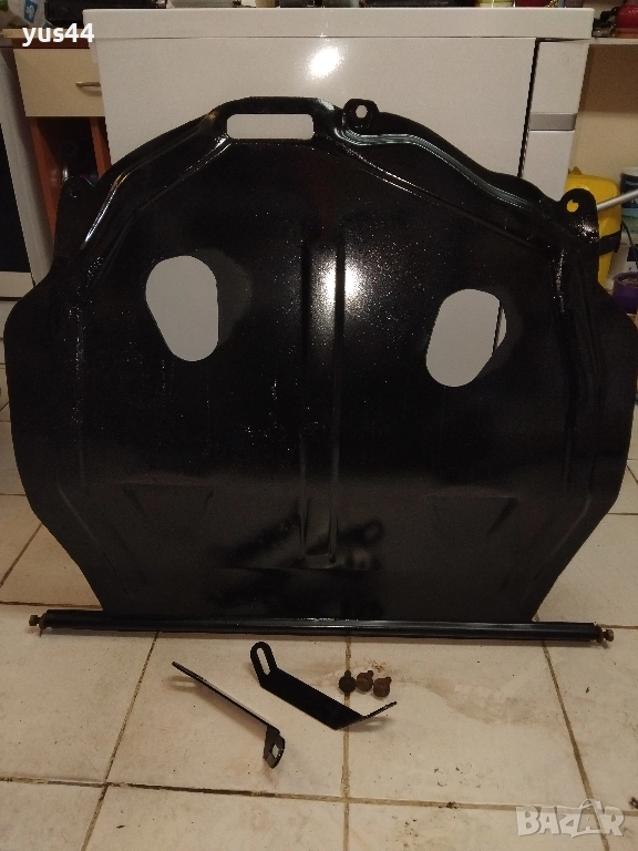 Подкартерна предпазна ламарина за Шкода, Голф 4, снимка 1