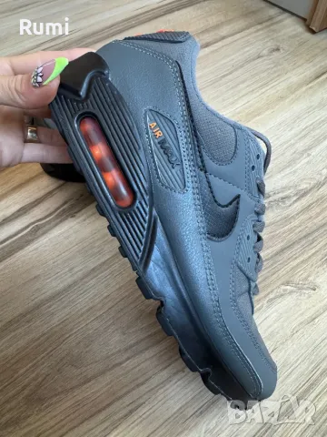 Оригинални маратонки Nike Air Max 90 Total Orange ! 44 н, снимка 2 - Маратонки - 48741495