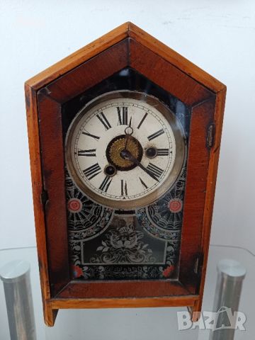 Стар американски механичен каминен часовник, снимка 1 - Антикварни и старинни предмети - 46371422