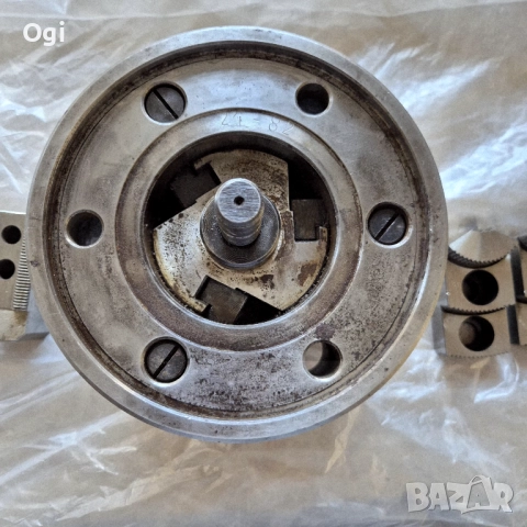 Клинозатегателен патронник 250мм , снимка 6 - Стругове - 52220606