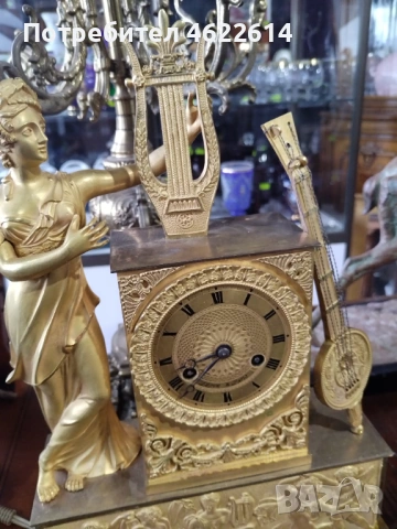 СТАР ФРЕНСКИ ЧАСОВНИК ПОЗЛАТЕН 