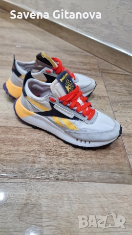 Дамски оригинални маратонки Reebok , снимка 2 - Маратонки - 52035963