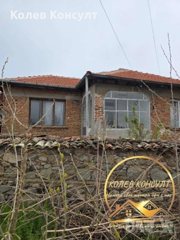 Едноетажна къща село Искра,Първомай, снимка 5 - Къщи - 54218129