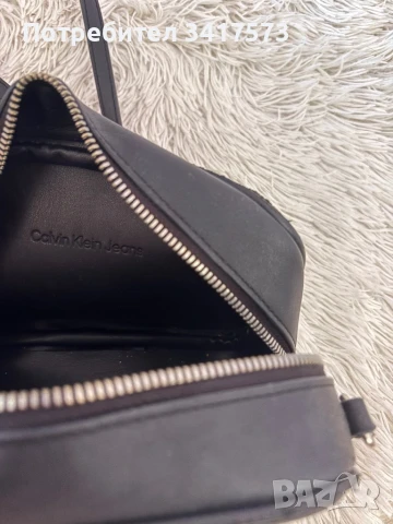 Оргинална чанта Calvin Klein Jeans, снимка 4 - Чанти - 50838784