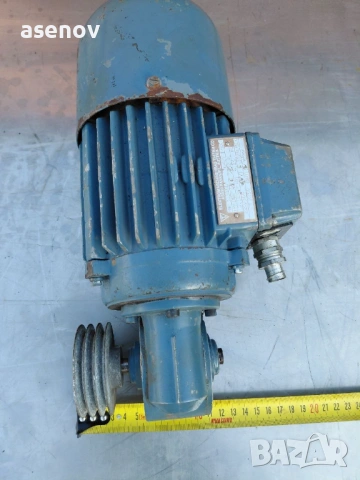 червячен редуктор, снимка 3 - Електродвигатели - 53689811