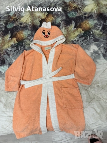 Детски халат, снимка 2 - Хавлии и халати - 52552236