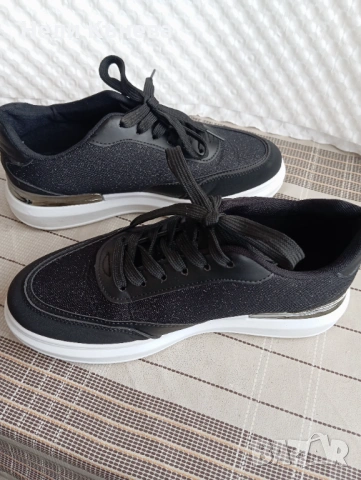 Дамски маратонки , снимка 2 - Маратонки - 54081011