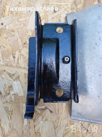 Предпазна ламарина за Мерцедес 190 1.8, снимка 4 - Части - 49049162