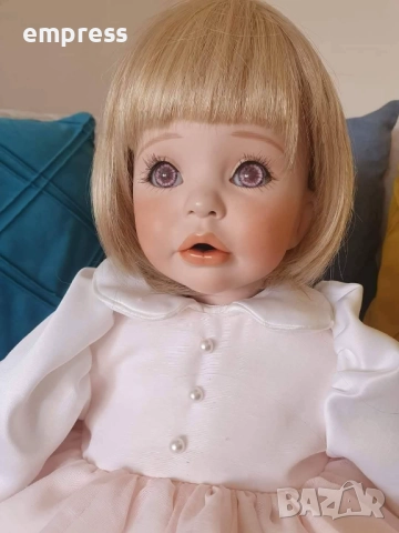 Порцеланова кукла Celia , снимка 3 - Колекции - 51674068