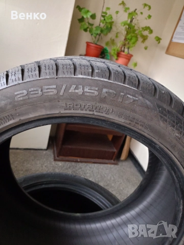 235/45/17 nokian tyres, снимка 5 - Гуми и джанти - 52348489