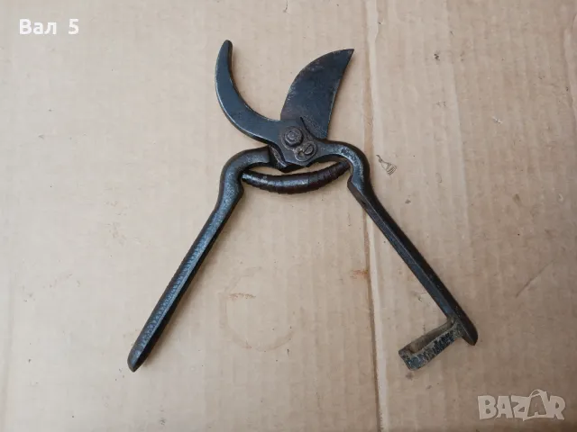 Стара лозарска ножица Велико Търново , СЪРП И ЧУК, снимка 2 - Антикварни и старинни предмети - 49823949