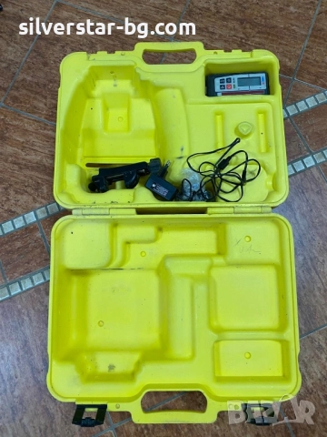 Лазерен нивел LEICA RUGBY 100. Пълен комплект зарядно и лазерна рулетка, снимка 2 - Измервателни инструменти - 52743975