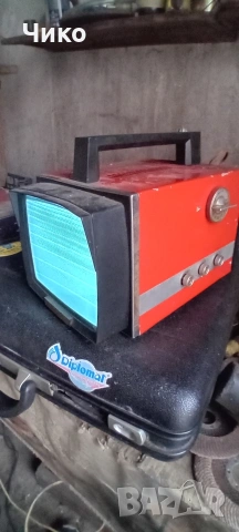 Руски портативен телевизор Електроника ВП-100, снимка 4 - Антикварни и старинни предмети - 53917398