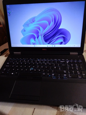 Лаптоп DELL Latitude E5570 i5, 8GB RAM 256GB SSD