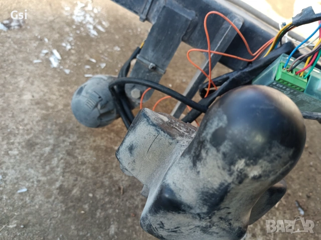 Теглич за Мерцедес ц класа , снимка 3 - Части - 53400354