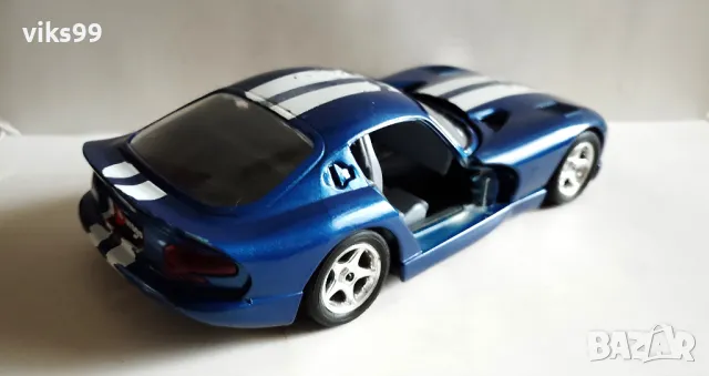 Dodge Viper GTS Coupe Bburago MADE IN ITALY 1:24, снимка 6 - Колекции - 47879529