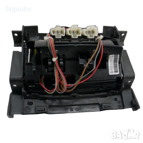 Гнезда 12V подлакътник AUDI  A8 (D4, 4H) 2010-2017 ID: 158588, снимка 3 - Части - 53870105