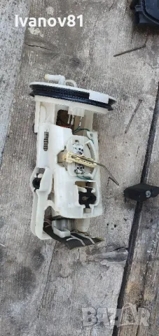 Бензинова помпа за бмв е46 330 bmw e46 330i m54b30 fuel pump VDO, снимка 1 - Части - 46950473