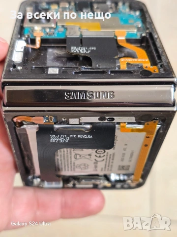 Samsung Z flip 4 za части, снимка 5 - Резервни части за телефони - 54243720