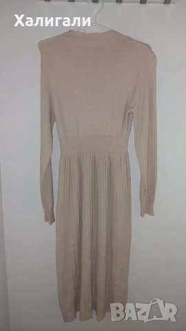 Рокля с присирана долна част от фино плетиво, снимка 2 - Рокли - 53235030