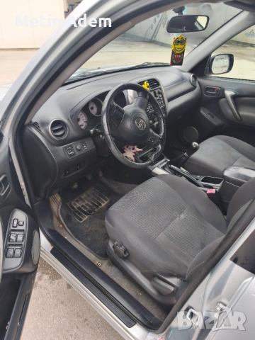 Rav4, снимка 3 - Автомобили и джипове - 53666272