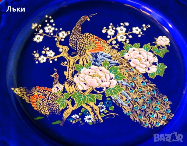 Чиния баварски порцелан,злато,кобалт,пауни. , снимка 2 - Чинии - 51824186