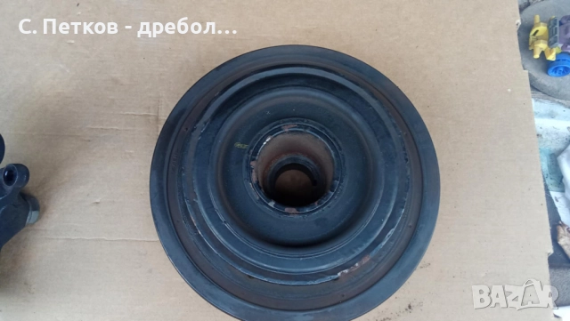 Демпферна шайба и обтегач - Mercedes E-class w211/ 270 cdi, снимка 2 - Части - 52238425