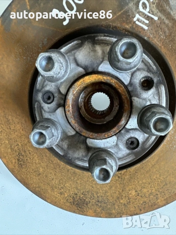Фланец и лагер предно ляво колело 65000 км за Peugeot 3008 1.2T (2022), снимка 3 - Части - 53604325