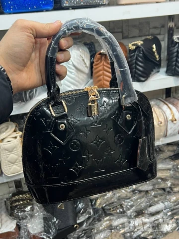 чанти louis vuitton 