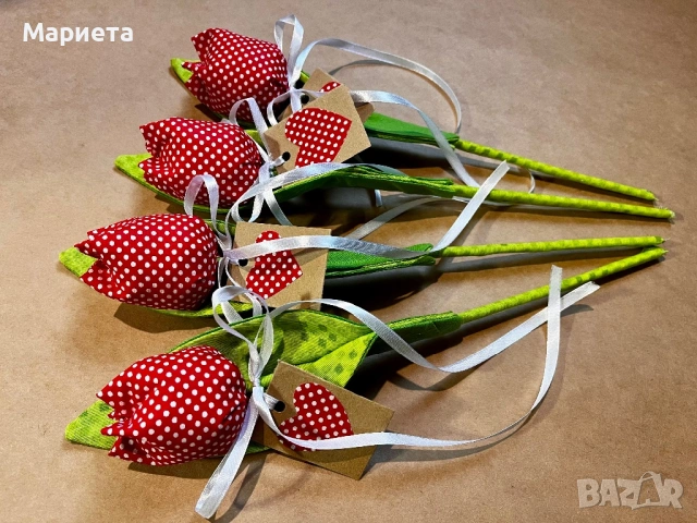 Текстилни лалета с картичка и панделка Лалета от плат 