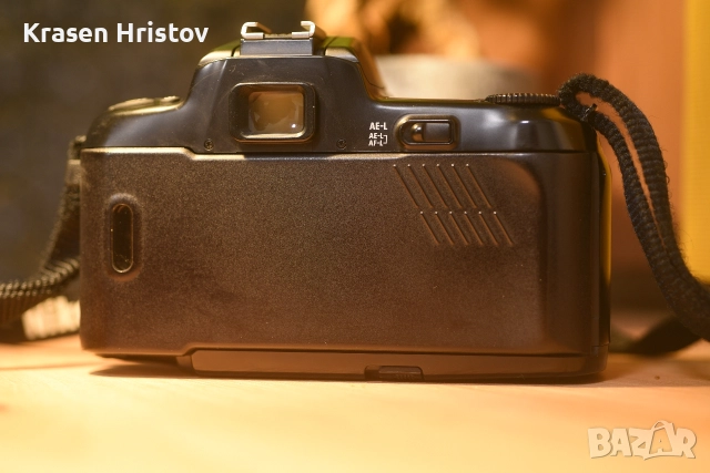 Nikon F-601, снимка 2 - Фотоапарати - 52631952