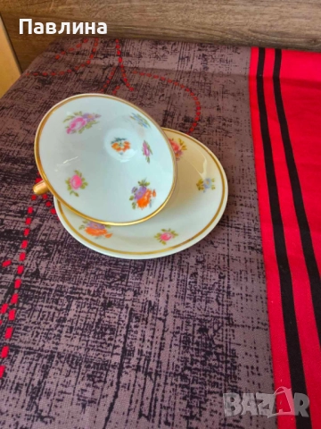 Малка порцеланова винтидж чаша и подложна чиния, снимка 4 - Чаши - 51772429