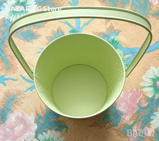 Метална Великденска кошница със зайчета. Нова., снимка 3 - Декорация за дома - 53940679