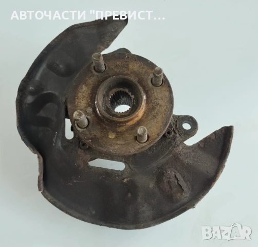 Преден Десен Шенкел Главина Тойота Корола Е12 Toyota Corolla E12 2000-2007г