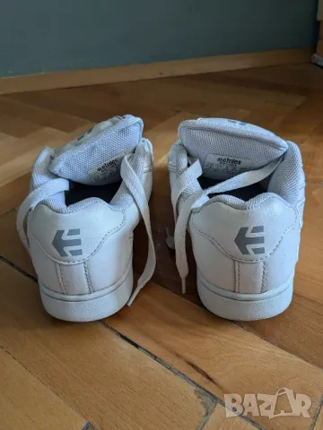 Скейт кецове Etnies , снимка 4 - Кецове - 47106677