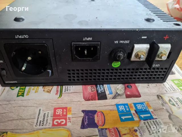 Инвертор Преобразувател на напрежение 12/220V 600W