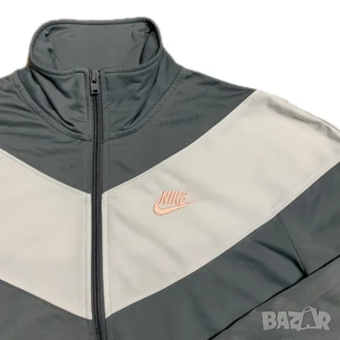 Оригинално дамско горнище Nike Sportswear Active Top| S размер, снимка 4 - Суичъри - 48398390