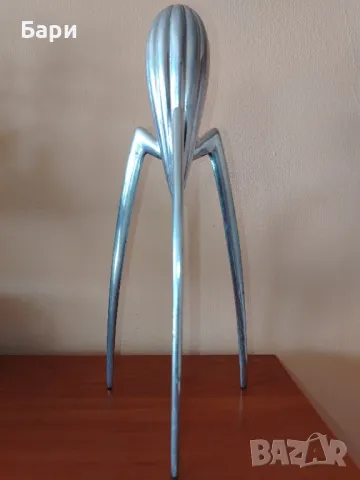 Дизайнерска сокоизстисквачка на Alessi Starck-Италия , снимка 2 - Други ценни предмети - 49965711