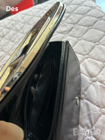 Дамска чанта, снимка 3 - Чанти - 53644721