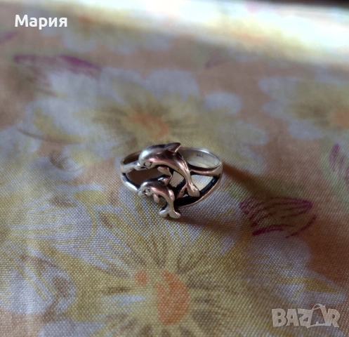 Сребърен пръстен с делфини