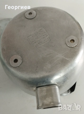 Алуминиеви съдове,ел.чайник,кутия,тави, форми,канчета., снимка 4 - Други - 42385713