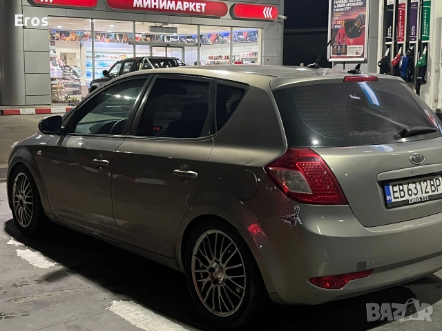 Kia ceed 2011, снимка 2 - Автомобили и джипове - 53991877