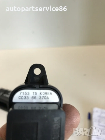 Преден десен ключ за стъкло на врата за Mazda 5 2.0D (2007) 7153T5