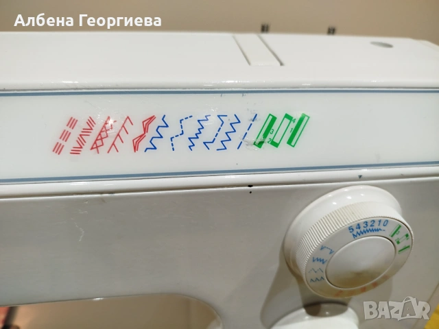 Шевна машина BERNETTE 812, снимка 4 - Шевни машини - 54062738
