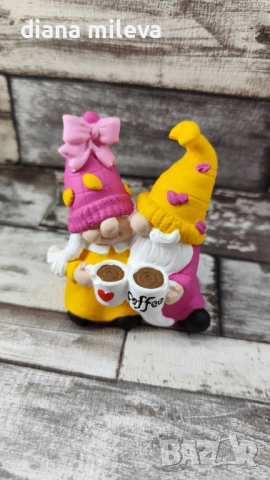 Комплект гипсокерамични гномчета и букет гипсофил!!, снимка 5 - Декорация за дома - 53090607