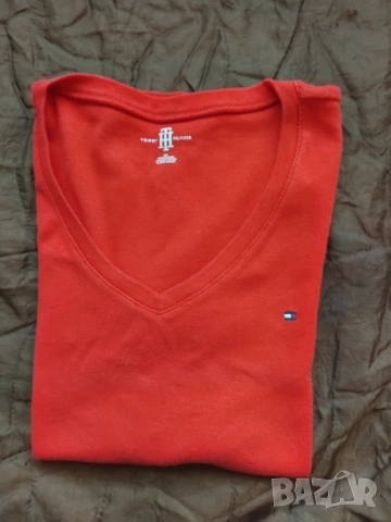 Tommy Hilfiger 100% оригинална дамска тениска, снимка 2 - Тениски - 53785075